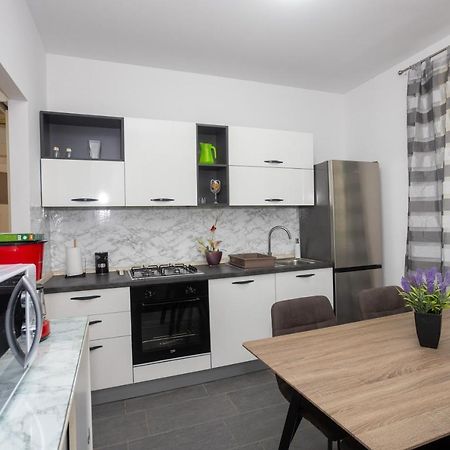 Apartman Toni สปลิท ภายนอก รูปภาพ