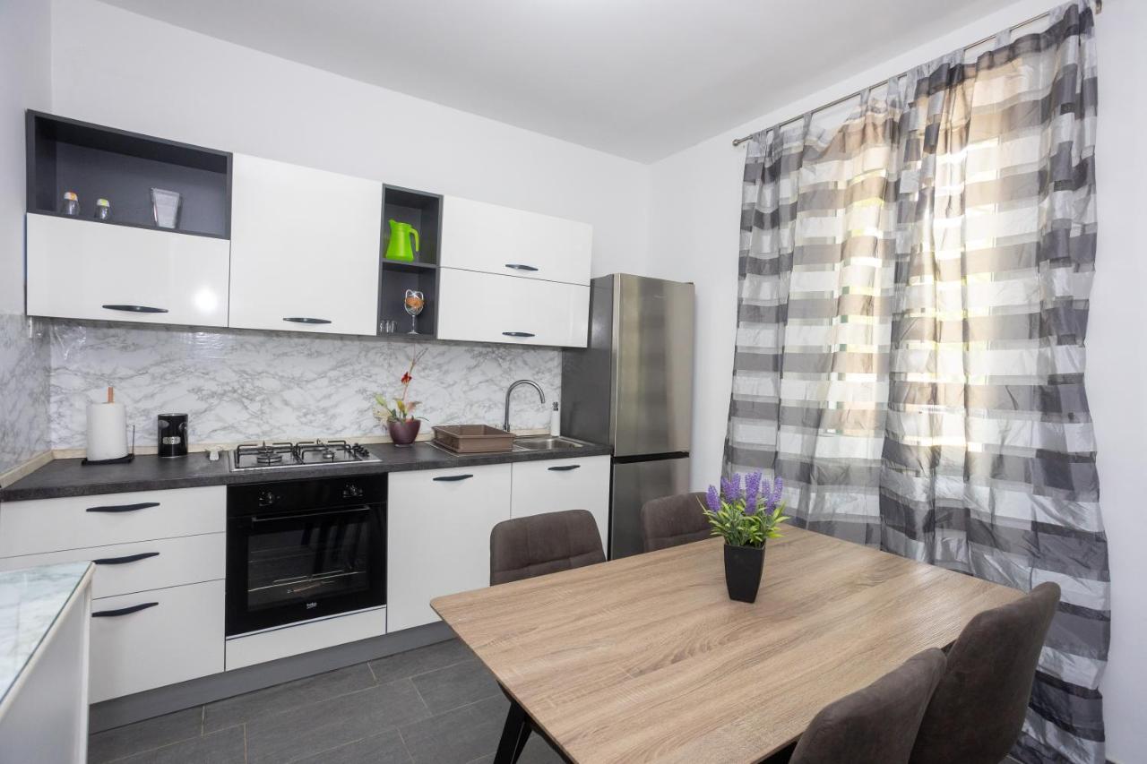 Apartman Toni สปลิท ภายนอก รูปภาพ