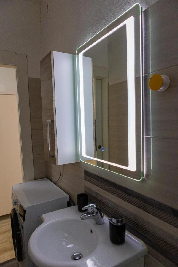 Apartman Toni สปลิท ภายนอก รูปภาพ